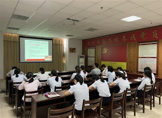 爱游戏体育集团有限公司
组织参加疫情常态化下建筑企业经营管理风险管控培训